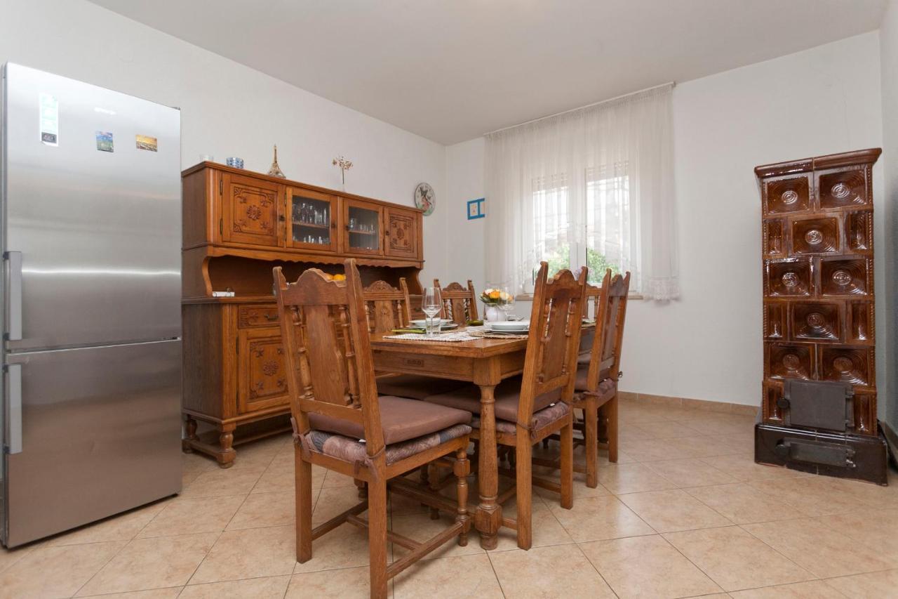Apartman Nade Pula Ngoại thất bức ảnh